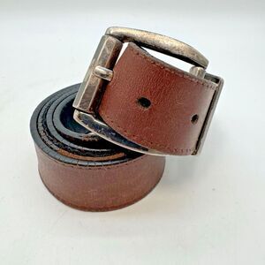 Levi Strauss & Co. Original Riveted Men's 34 Reversible Leather Belt Black Brown